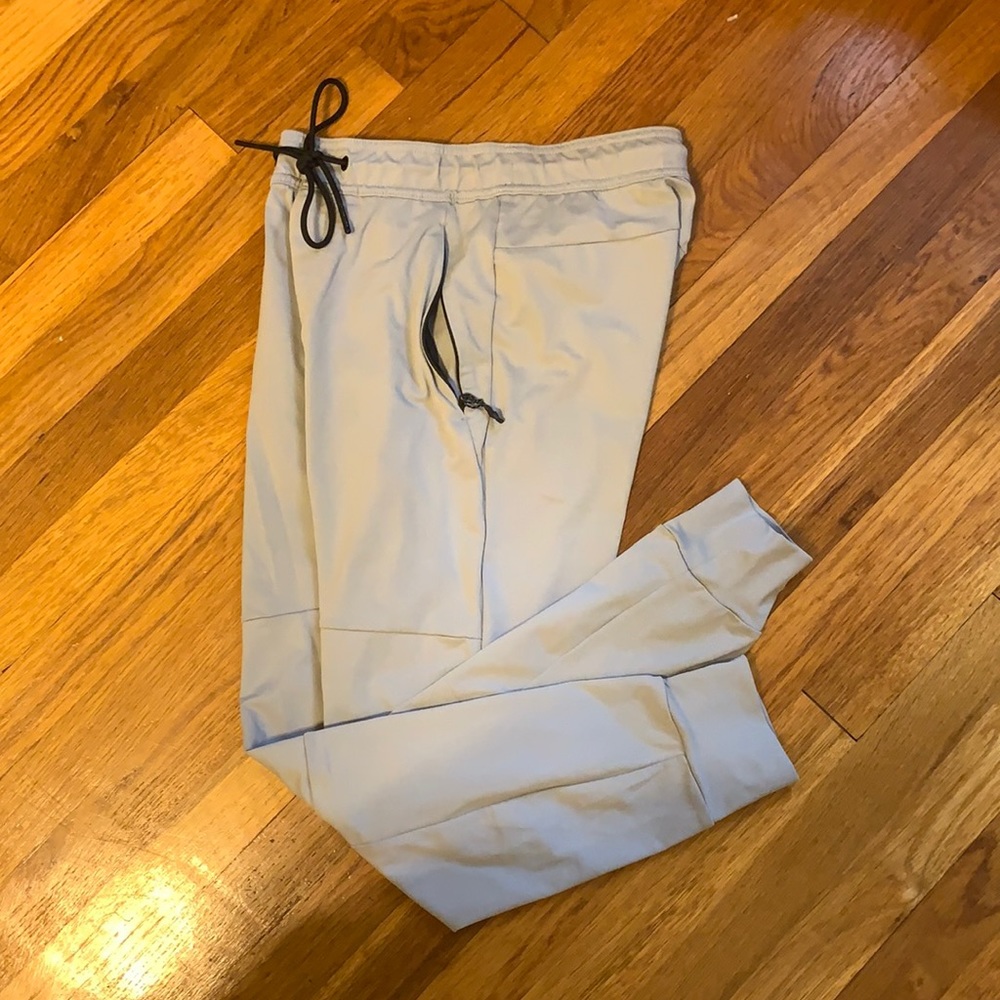 Excellent condition America Eagle joggers